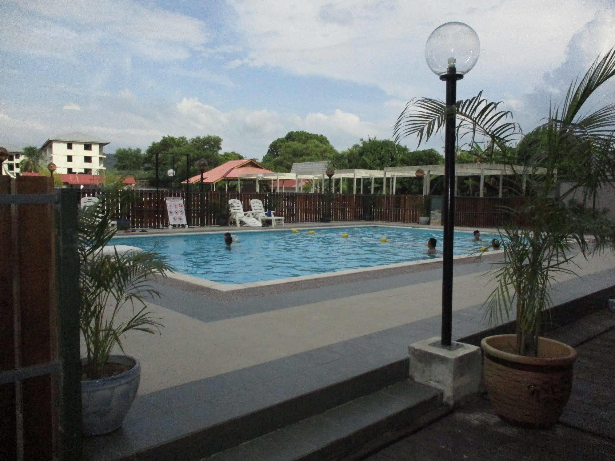 Langgura Baron Resort Pantai Cenang (Langkawi) Exterior foto